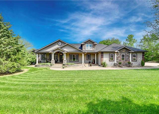 Property at 24800 W 135th St, Olathe, KS 66061, 4 beds, 3.5 baths