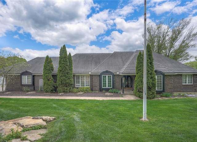 Property at 6101 NW Saddle Club Ct, Kansas City, MO 64152, 4 beds, 3.5 baths