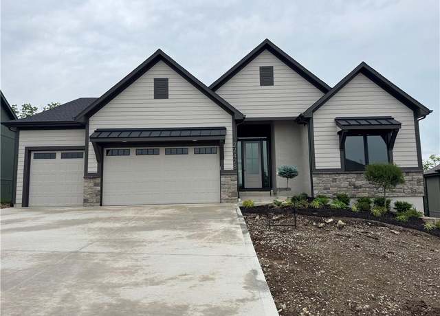 Property at 22428 W 90th Ter, Lenexa, KS 66227, 4 beds, 3 baths