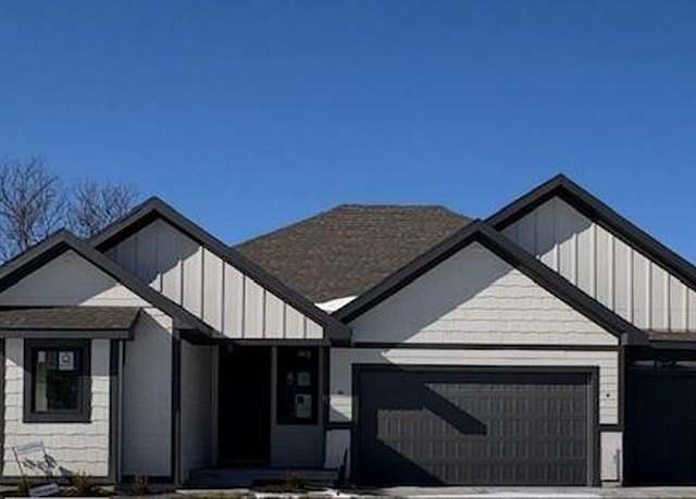 Property at 2404 Windmill Cir, Platte City, MO 64079, 4 beds, 3 baths