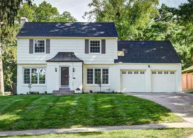 Property at 1028 W 69th Ter, Kansas City, MO 64113, 3 beds, 2.5 baths