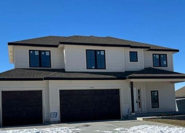 Property at 2500 Windmill Dr, Platte City, MO 64079, 4 beds, 3.5 baths