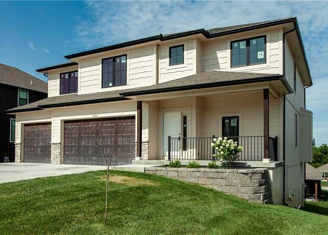 Property at 2500 Windmill Dr, Platte City, MO 64079, 4 beds, 3.5 baths