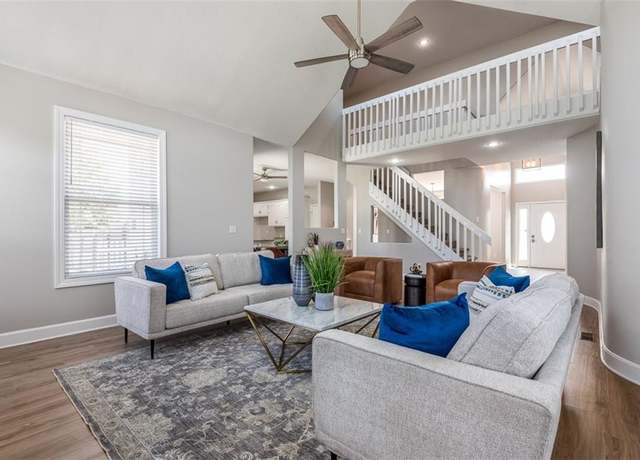 Property at 904 Dogwood Dr, Raymore, MO 64083, 4 beds, 2.5 baths