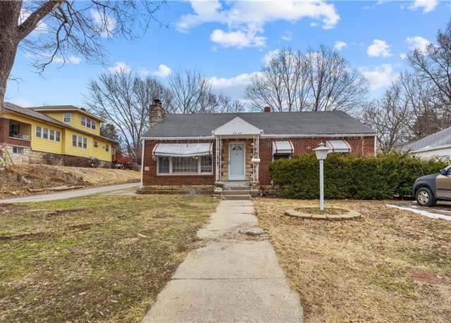 Property at 2645 Grandview Blvd, Kansas City, KS 66102, 3 beds, 1 bath