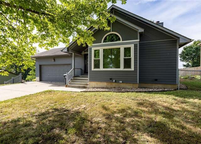 Property at 4001 NE 80th Ter, Kansas City, MO 64119, 3 beds, 2 baths