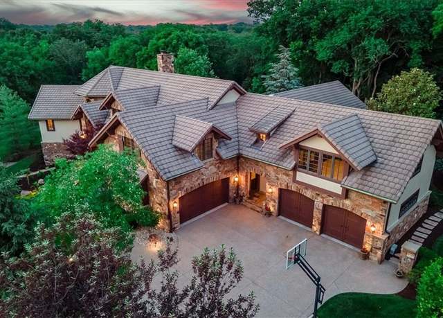 Property at 14603 Linden St, Leawood, KS 66224, 6 beds, 6 baths