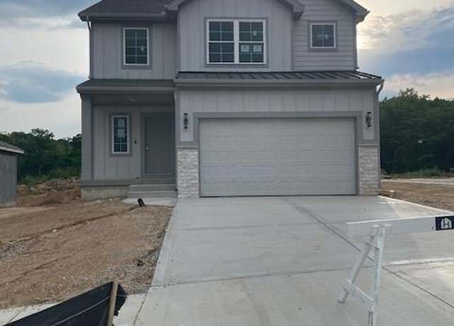 Property at 16291 Giorgia St, Parkville, MO 64152, 3 beds, 2.5 baths