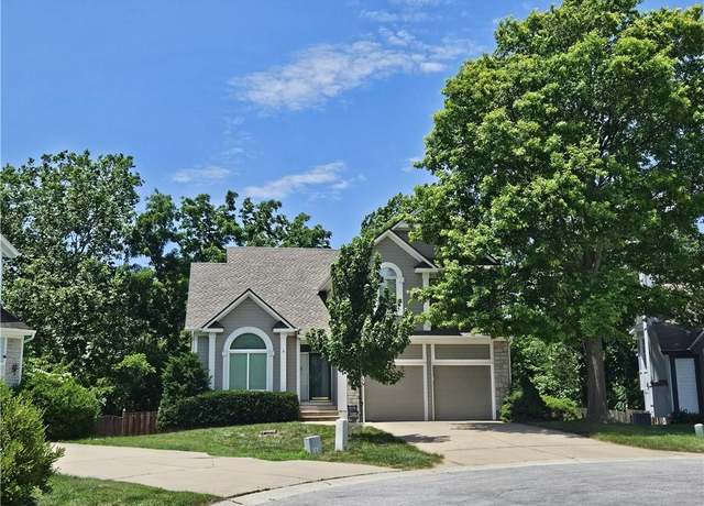 Property at 14941 W 124th Ter, Olathe, KS 66062, 4 beds, 2.5 baths