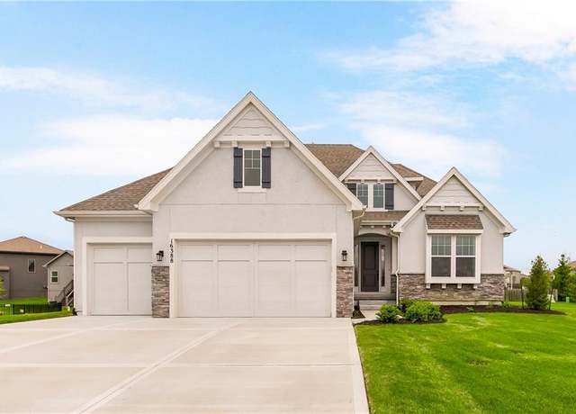Property at 16388 S Brougham Dr, Olathe, KS 66062, 4 beds, 3.5 baths