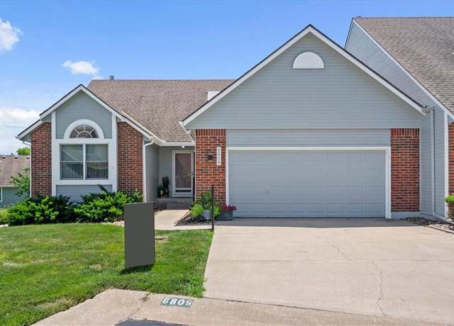 Property at 6809 W 156th St, Overland Park, KS 66223, 2 beds, 2.5 baths