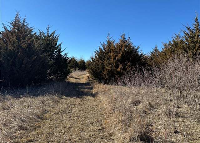Property at 57 Silver Fox Trl, Linn Valley, KS 66040