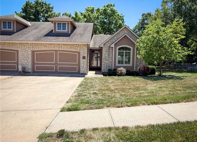Property at 2409 NW Ashurst Dr, Lee's Summit, MO 64081, 3 beds, 3 baths