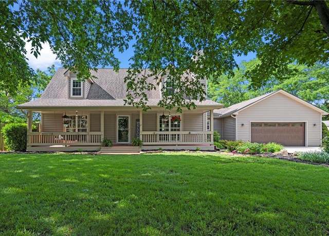 Property at 21815 W 73rd Ter, Shawnee, KS 66218, 3 beds, 3.5 baths
