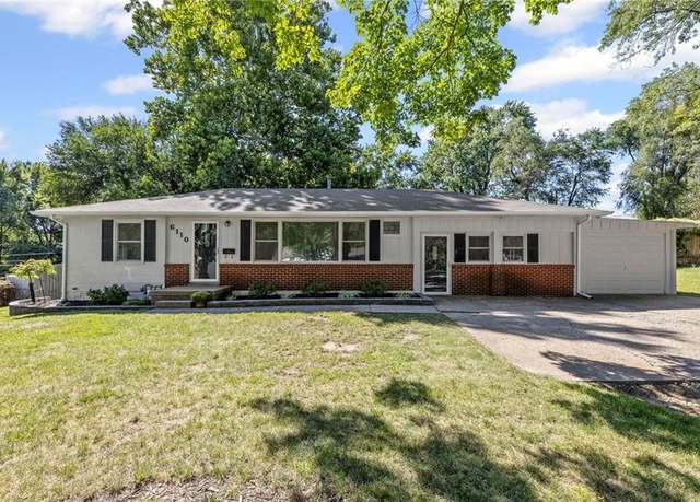 Property at 6110 Willow St, Raytown, MO 64133, 3 beds, 1.5 baths