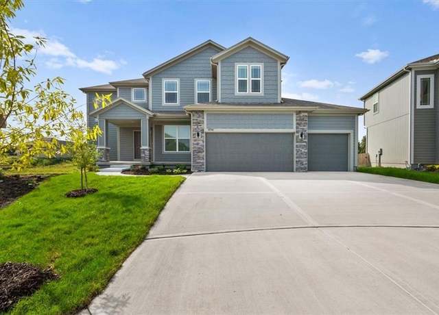 Property at 18795 W 169th St, Olathe, KS 66062, 4 beds, 3.5 baths
