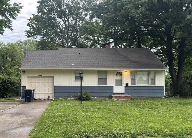 Property at 11417 Applewood Dr, Kansas City, MO 64134, 2 beds, 1 bath