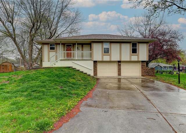 Property at 1308 SE Alice Ct, Blue Springs, MO 64014, 3 beds, 3 baths