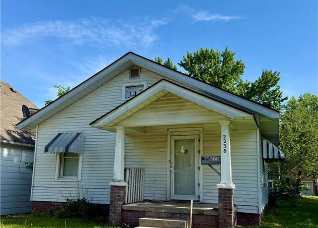 Property at 2238 Jules St, St Joseph, MO 64501, 2 beds, 1 bath