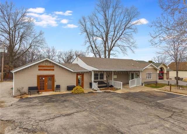 Property at 16716 E Us 40 Hwy, Independence, MO 64055, 5 beds, 2 baths