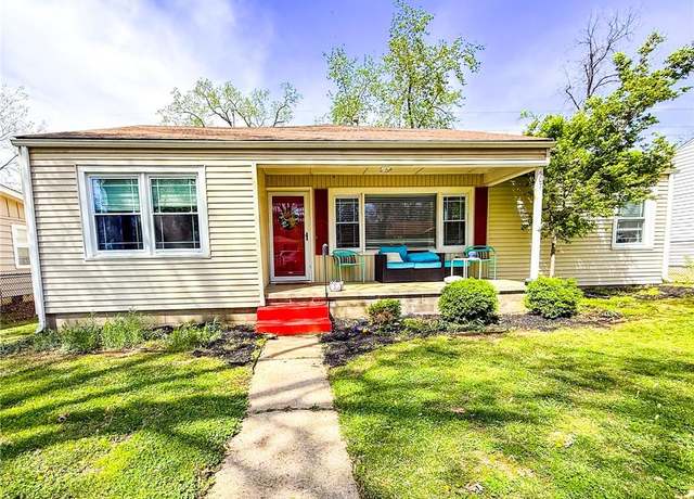 Property at 507 Hobson Dr, Pittsburg, KS 66762, 4 beds, 2 baths