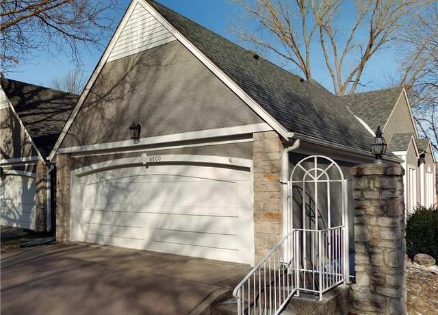Property at 6800 W 125th St, Overland Park, KS 66209, 3 beds, 3.5 baths