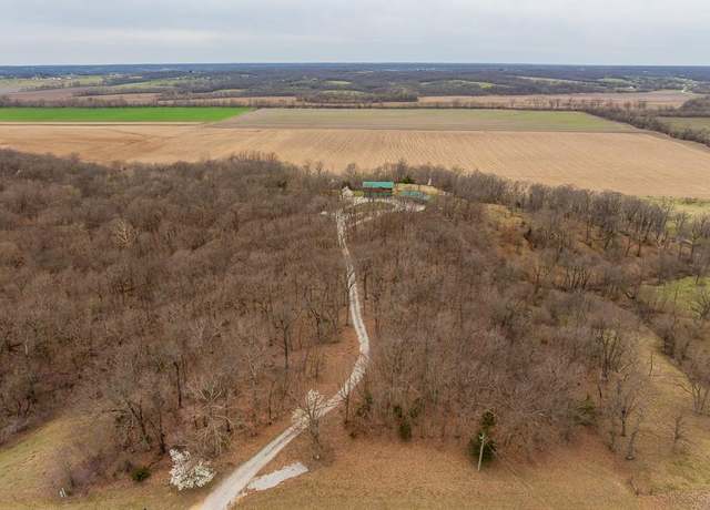 Property at 15507 Motter Hill Rd, Kirksville, MO 63501, 6 beds, 3.5 baths