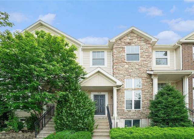 Property at 248 N Hedge Ln, Olathe, KS 66061, 3 beds, 2.5 baths