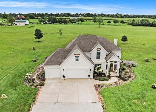 Property at 18301 N 69 Hwy, Lawson, MO 64062, 4 beds, 2.5 baths