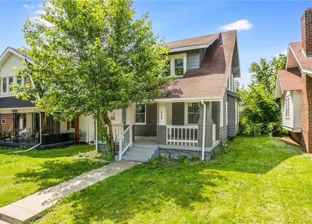 Property at 2219 E Meyer Blvd, Kansas City, MO 64132, 3 beds, 1.5 baths