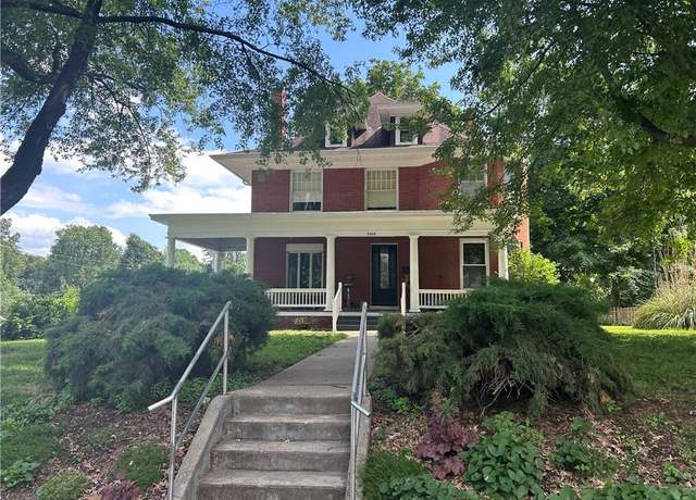 Property at 2514 Jackson St, St Joseph, MO 64507, 5 beds, 2.5 baths