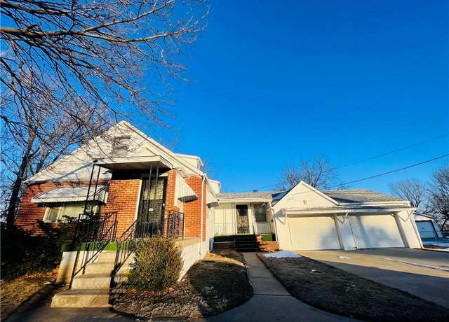 Property at 1229 N 90th St, Kansas City, KS 66112, 3 beds, 1.5 baths