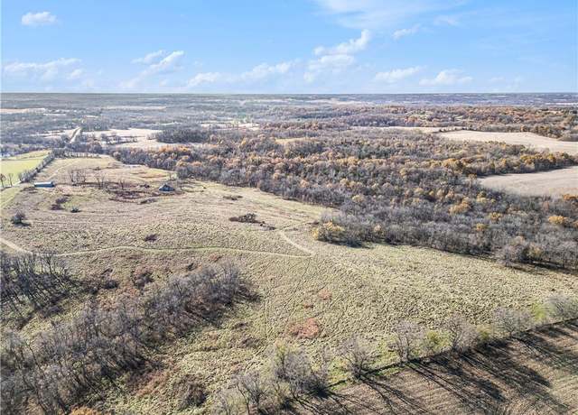 Property at 11009 Tract 1 SE DD Hwy, Gower, MO 64454
