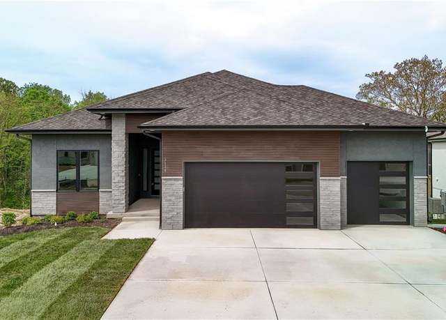 Property at 5114 Montebella Dr, Riverside, MO 64150, 5 beds, 4 baths