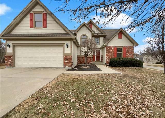 Property at 501 Fletcher Ct, Smithville, MO 64089, 3 beds, 2.5 baths