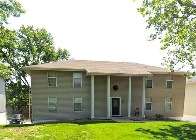 Property at 209 NW Barr Rd, Grain Valley, MO 64029, 8 beds, 4 baths