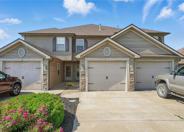 Property at 6833 NE 116th Ter, Kansas City, MO 64156, 2 beds, 2.5 baths