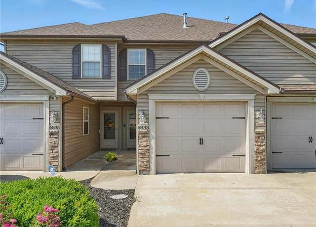 Property at 6833 NE 116th Ter, Kansas City, MO 64156, 2 beds, 2.5 baths