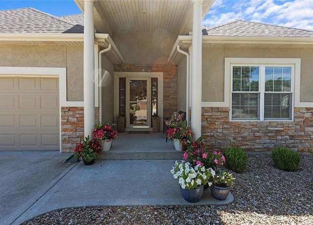 Property at 7141 N Quincy Ave, Kansas City, MO 64119, 4 beds, 3 baths