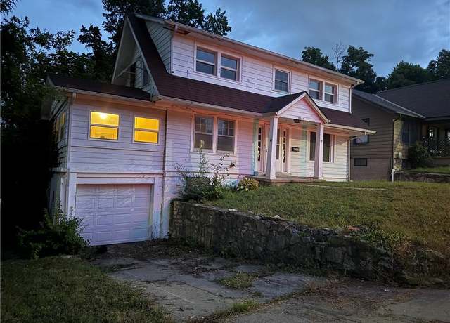 Property at 9504 E 13th St S, Independence, MO 64052, 3 beds, 1.5 baths