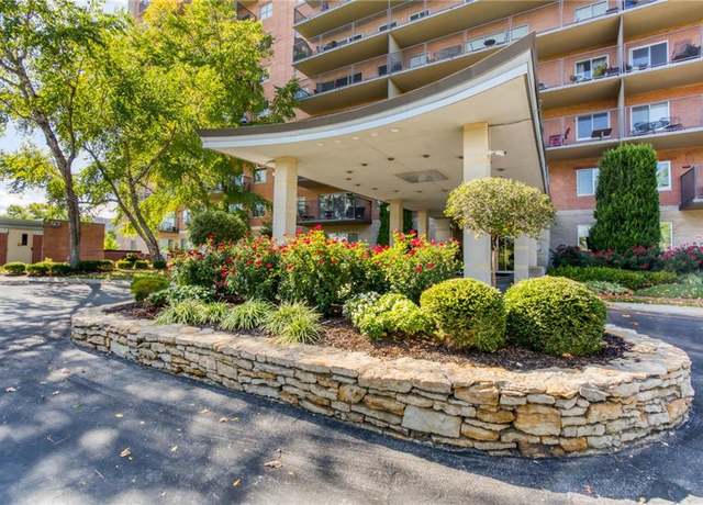 Property at 4550 Warwick Blvd #710, Kansas City, MO 64111, 1 bed, 1 bath