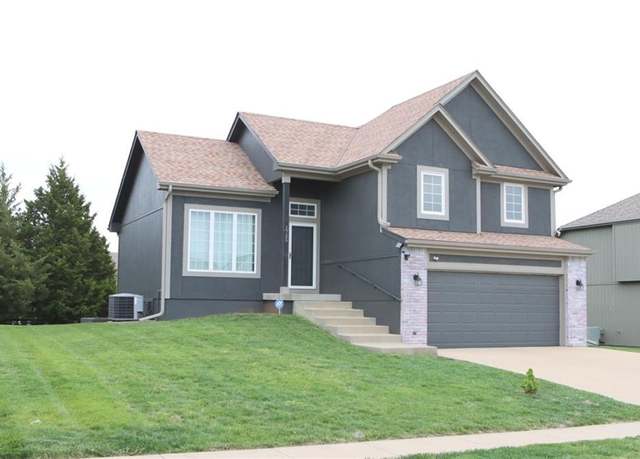 Property at 1725 N 57th Ter, Kansas City, KS 66102, 3 beds, 2.5 baths