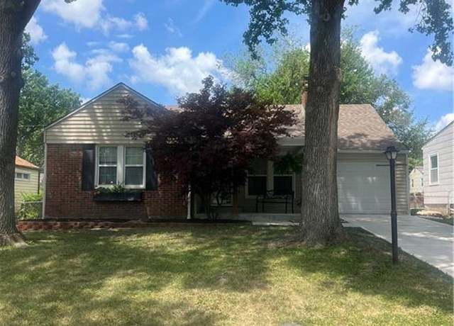 Property at 8018 Belleview Ave, Kansas City, MO 64114, 2 beds, 1 bath