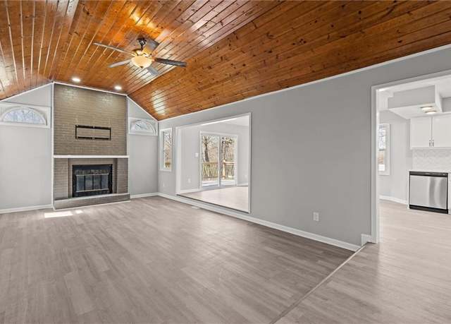 Property at 10009 E 56th Ter, Raytown, MO 64133, 6 beds, 3 baths