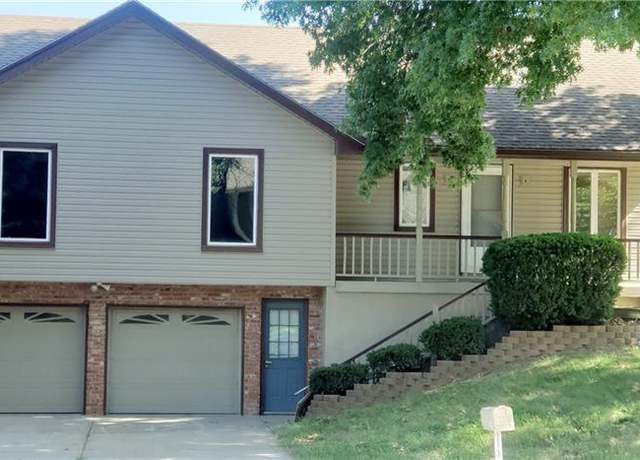 Property at 1420 Andrea Dr, Liberty, MO 64068, 3 beds, 2 baths