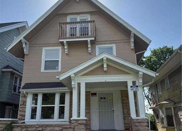 Property at 4004 Montgall Ave, Kansas City, MO 64130, 5 beds, 2.5 baths