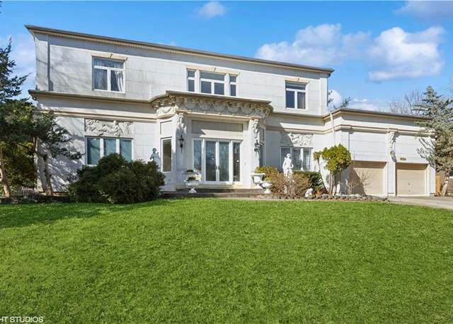 Property at 11224 Rosewood St, Leawood, KS 66211, 4 beds, 4.5 baths