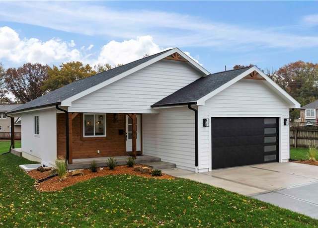 Property at 1808 SW 3rd St, Lee's Summit, MO 64081, 4 beds, 3 baths