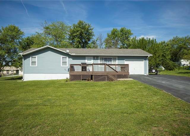 Property at 134 NE 1271 N/A, Knob Noster, MO 65336, 3 beds, 2 baths