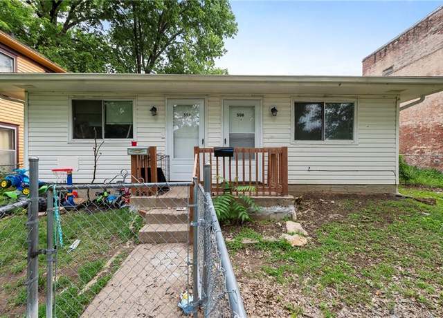 Property at 506 Ottawa St, Leavenworth, KS 66048, 4 beds